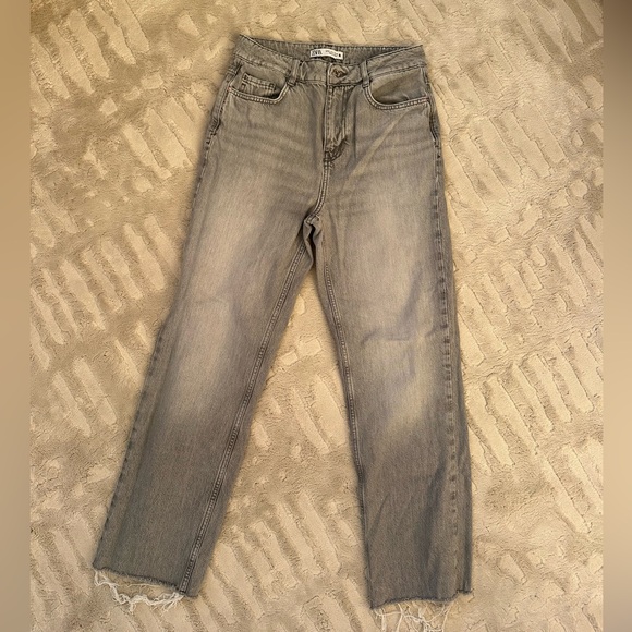 Zara High Rise Straight Leg Jeans - Picture 2 of 6